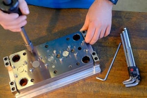 PIV_kompetenzen_fertigung_3_Herstellung-512x341-1
